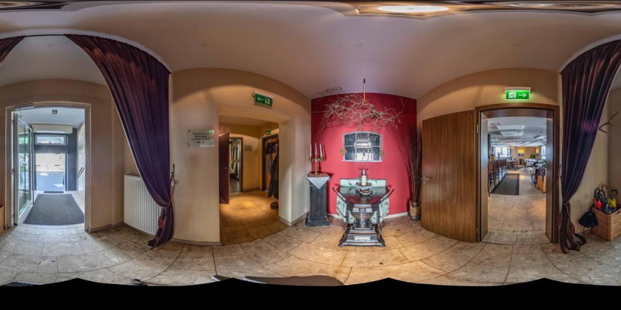 Hotel Restaurant Alter Hof ホーフハイム・アム・タウヌス エクステリア 写真